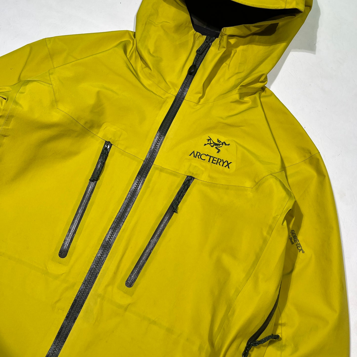 Authentic Arcteryx Alpha LT Goretex Pro Jacket (S)