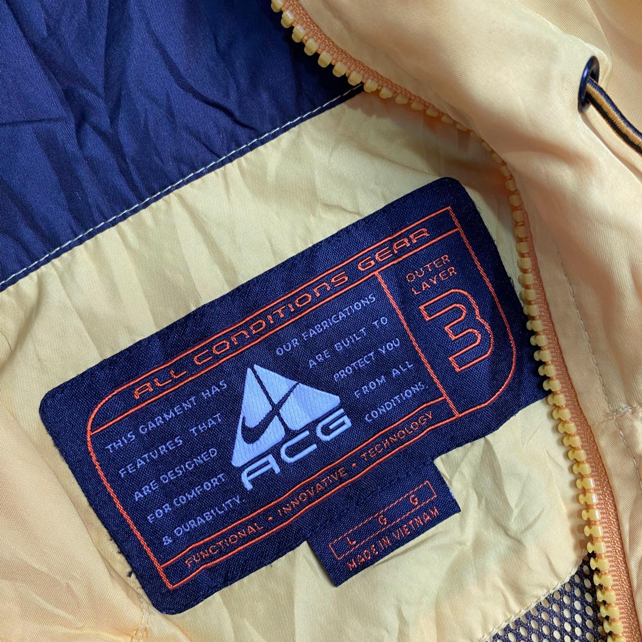 Authentic Vintage Nike ACG Packable Jacket (L)