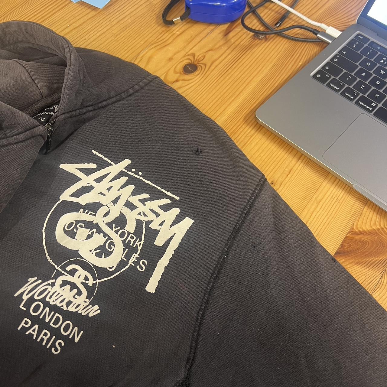 Authentic Vintage Stussy Hoodie (L)