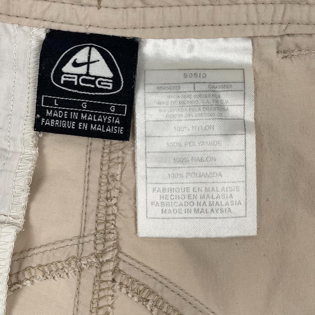 Authentic Vintage Nike ACG cargo trousers  (35")